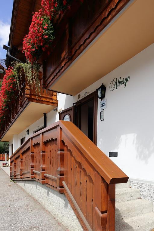 Hotel Al Sole Fusine in Valromana Exterior foto