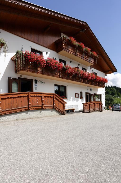 Hotel Al Sole Fusine in Valromana Exterior foto